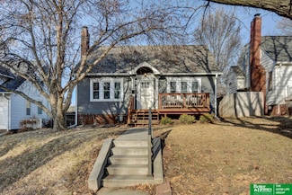 1504 S 52nd St, Omaha, NE 68106