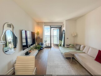 99 Hudson St, Jersey City, NJ 07302