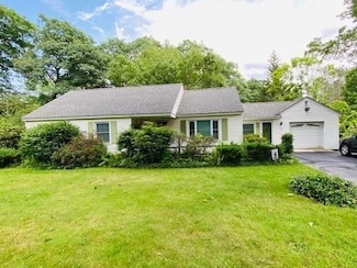 140 Valley Rd, Barre, MA 01005