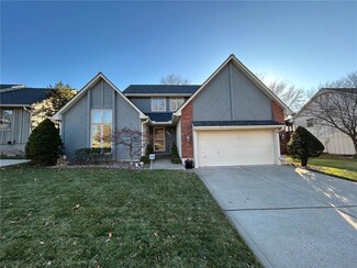 707 NE Burning Tree St, Lees Summit, MO 64064