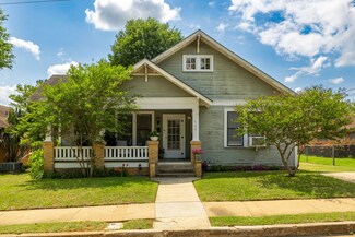 704 S Baylor St, Brenham, TX 77833