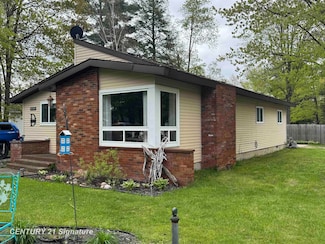 405 Erie, Houghton Lake, MI 48629