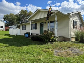 25 Brook Dr, Lewisburg, PA 17837