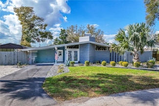 2384 Orange Capital Ct, Eustis, FL 32726