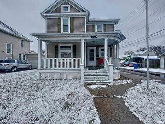 1319 Washington St, Davenport, IA 52804