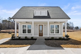 109 Cottage Ln, Greenwood, SC 29649