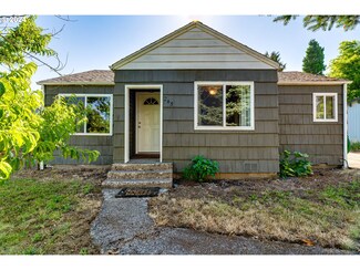 245 24th St, Springfield, OR 97477