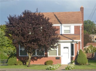 1303 Edgewood Dr, Homestead, PA 15120