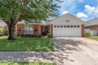 33 Littleton St, Cantonment, FL 32533