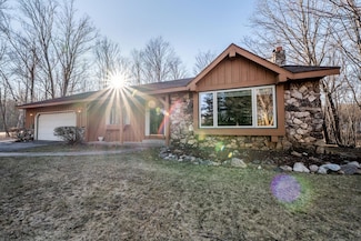 8420 Southview Dr, Crandon, WI 54520