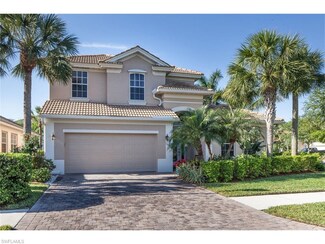 15486 Los Reyes Ln, Naples, FL 34110