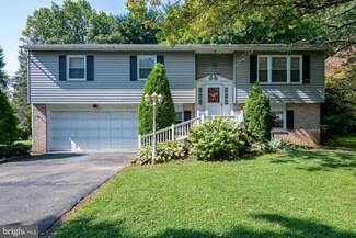 1883 Manchester Ln, Lancaster, PA 17601