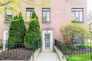56 Garrison Rd Unit 56, Brookline, MA 02445