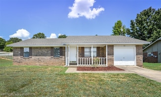 910 James St, Roland, OK 74954