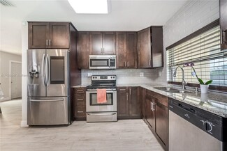 8890 NW 11th St, Pembroke Pines, FL 33024