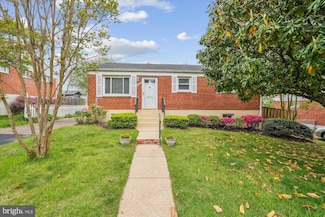 11325 Schuylkill Rd, Rockville, MD 20852
