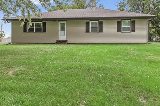 3514 Highview Acres Rd, Bates City, MO 64011