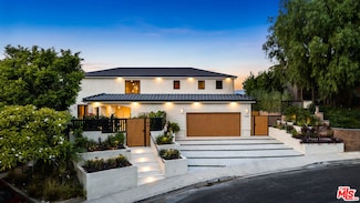 11351 Dona Lisa Dr, Studio City, CA 91604