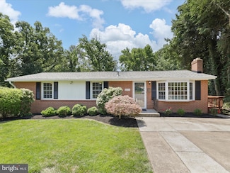 6224 Thornwood Dr, Alexandria, VA 22310