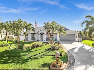 634 SE Thanksgiving Ave, Port Saint Lucie, FL 34984