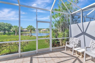 9564 Crescent View Dr N, Boynton Beach, FL 33437