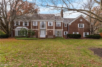 391 Golf Dr NE, Warren, OH 44483