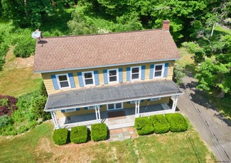 1385 Schodack Valley Rd, Castleton On Hudson, NY 12033