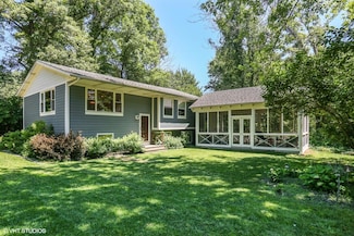 207 Westwood Dr, Michigan City, IN 46360