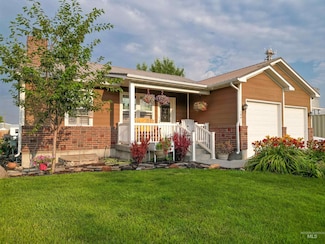 104 W 4th Ave, Declo, ID 83323