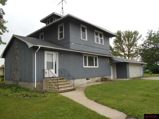 504 504 S Main St, Delavan, MN 56023