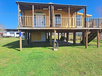 1220 Trinidad Ln, Port Bolivar, TX 77650