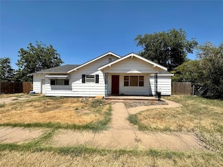 510 E Versa St, Hollis, OK 73550