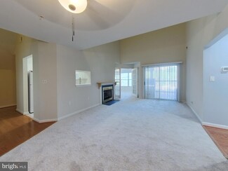 6600 Lake Park Dr Unit 2E, Greenbelt, MD 20770