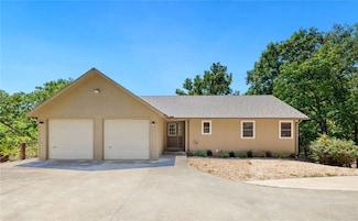 22225 Tomahawk Ln, Garfield, AR 72732