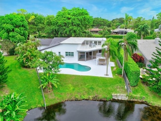 4869 Pineview Cir, Delray Beach, FL 33445