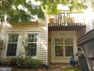 6028 Chestnut Hollow Ct, Centreville, VA 20121
