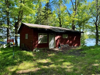 4070 N Musky Point Ln, Stone Lake, WI 54876