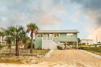 724 E Pine Ave, Saint George Island, FL 32328