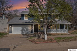 12749 Forestdale Dr, Bellevue, NE 68123