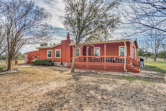 9 W Grand Oaks Dr, Harper, TX 78631