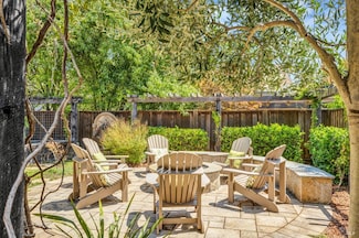 218 Saffron Ct, Napa, CA 94559