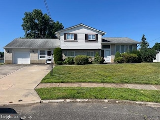 13 Albert Rd, Glendora, NJ 08029