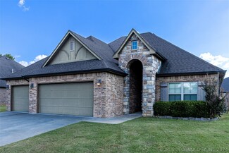 1009 Woodland Rd, Claremore, OK 74019
