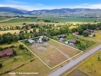290 Low Bench Rd, Gallatin Gateway, MT 59730