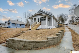 4227 Boyd St, Omaha, NE 68111
