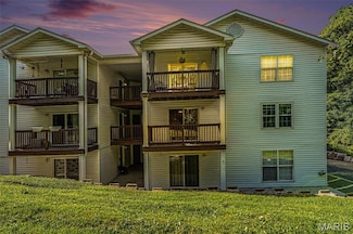 10 Eagle Rock Cove Unit 302, Valley Park, MO 63088