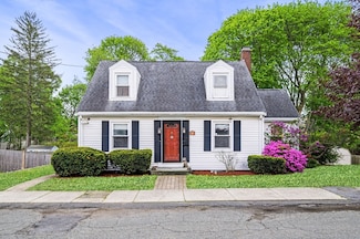 7 Beaver St, Beverly, MA 01915