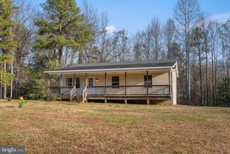 11416 Mckenney Dr, Woodford, VA 22580