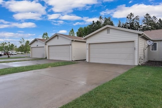 323 Ponderosa St, Kalispell, MT 59901