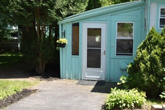 38 Great Hill Dr, West Wareham, MA 02576